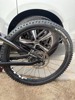 Bicicleta Scott 740 de Descenso