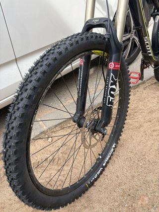 Bicicleta Scott 740 de Descenso