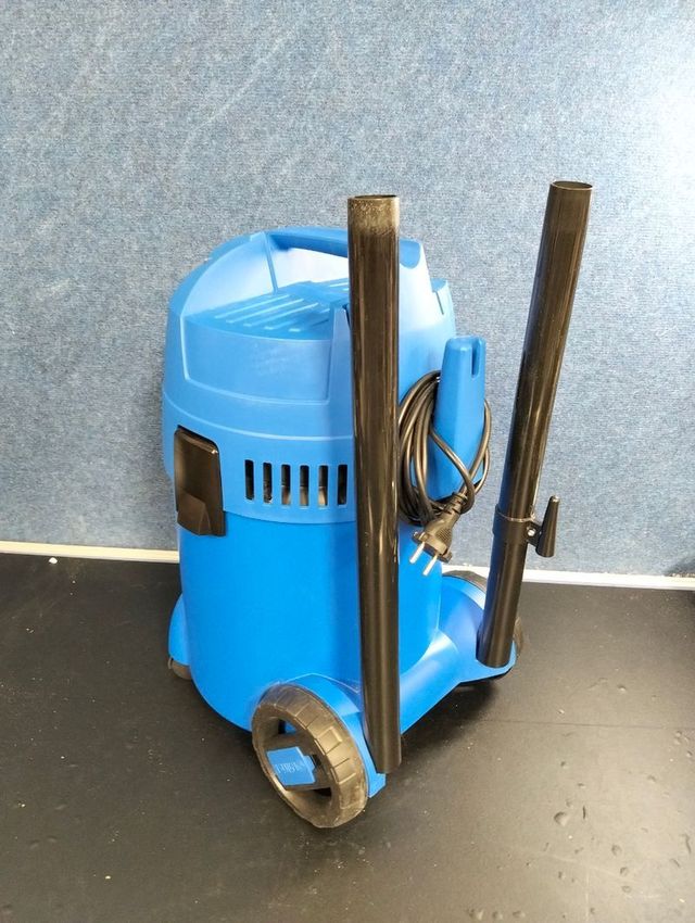 Aspirador a seco/molhado Nilfisk Buddy II 18L 1200W