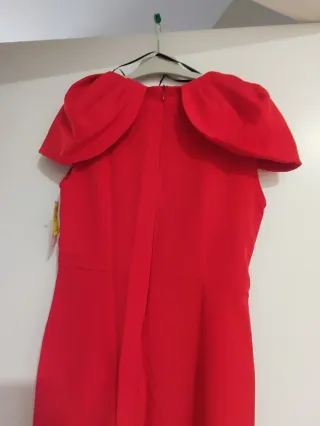 Vestido rojo para eventos sin estrenar. No marca