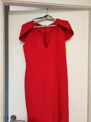 Vestido rojo para eventos sin estrenar. No marca