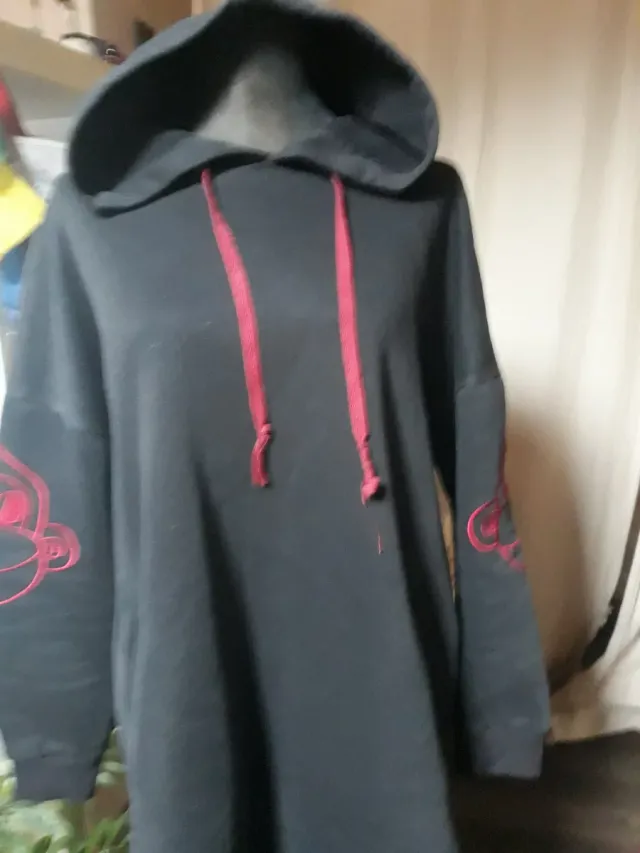 Sudadera larga negra con cordones