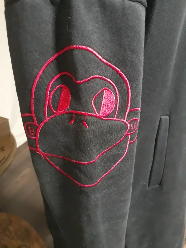 Sudadera larga negra con cordones