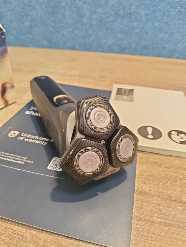 Máquina de barbear elétrica Philips 5000 Series S5587/10