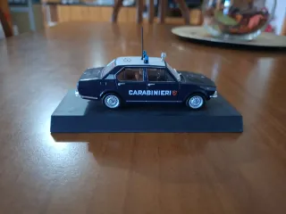 Modellino Alfa Romeo Alfetta 1972 Carabinieri