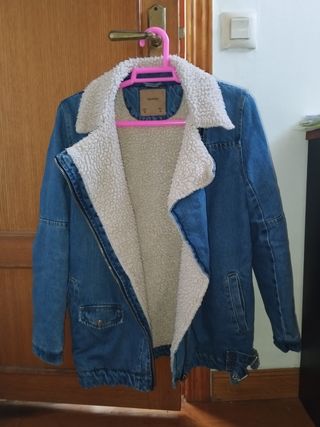 Cazadora vaquera con forro de borrego