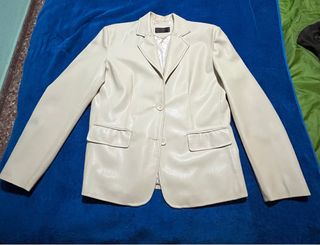 Abrigo beige piel sintética Talla L