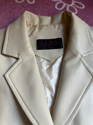 Abrigo beige piel sintética Talla L