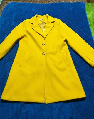 Abrigo amarillo mostaza poliéster