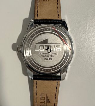 Reloj Lotus