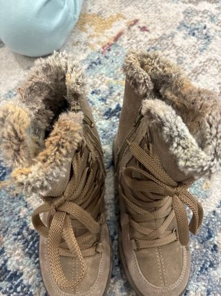 Botas niña pelo beige/marrón