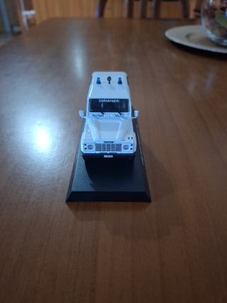 Land Rover Defender UN Military Police carabinieri