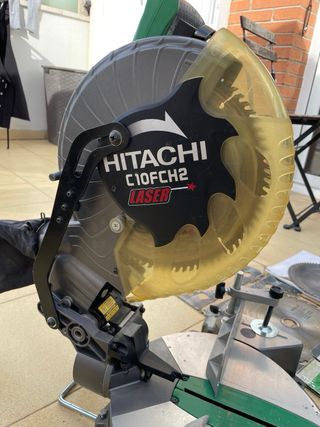 ingletadora hitachi , con tres discos 
