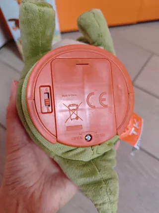 Dinosauro giocattolo interattivo