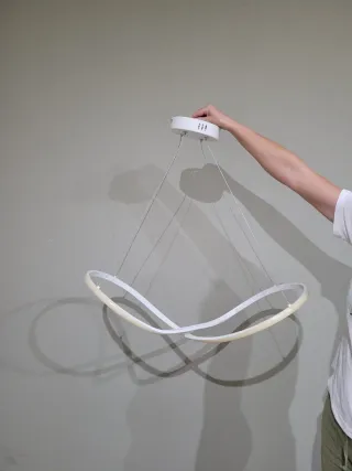 Lampadario LED moderno bianco