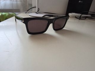 Occhiali da sole Yves Saint Laurent originali