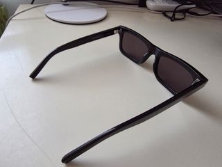 Occhiali da sole Yves Saint Laurent originali