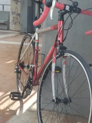 Bicicleta de carretera Btwin SX