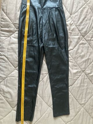 Tuta jumpsuit ecopelle con volant