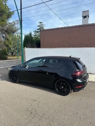 VOLKSWAGEN GOLF R 7.5 2018