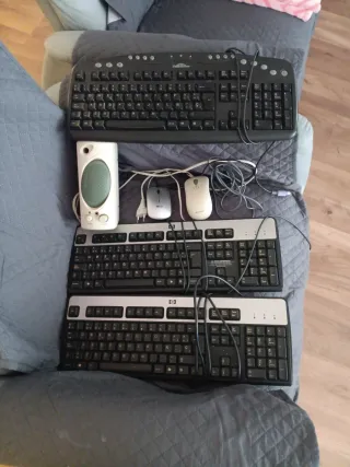 Pack 3 Teclados, 2 Ratones y Altavoz