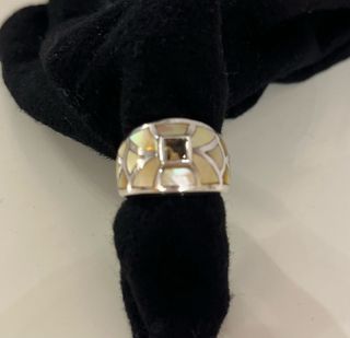 Anillo Plata y Nácar Elegante