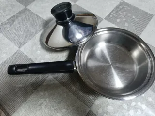 Padella IMCO acciaio inox
Cm.18 con coperchio