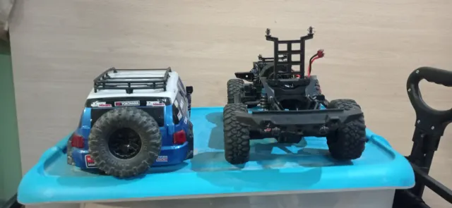 Crawler RC 1/10 HB ZP Toyota FJ Cruiser
