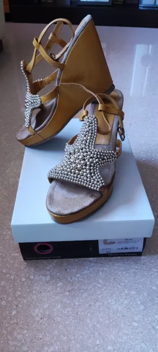 Sandalias Cuple Mujer Talla 40 Doradas