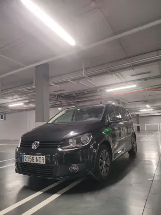 Volkswagen Touran 2011