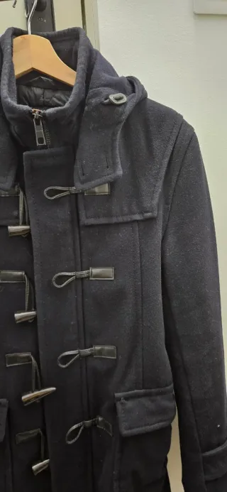 Abrigo azul Zara con capucha