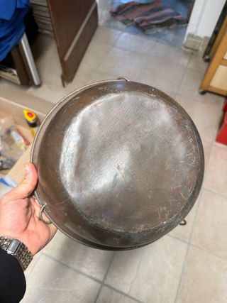 Portavaso in rame con catena