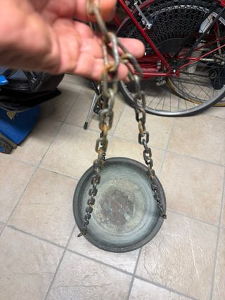 Portavaso in rame con catena