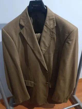 Traje Beige Talla 58