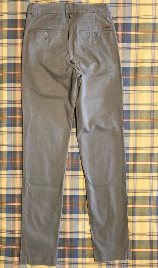 Pantalón chino Sfera verde oliva