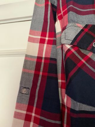 Camisa de cuadros rojo burdeos y azul 