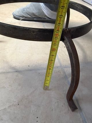 Sottovaso in ferro battuto