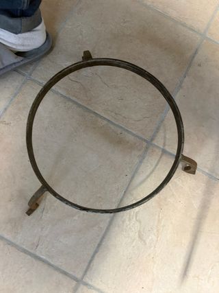 Sottovaso in ferro battuto