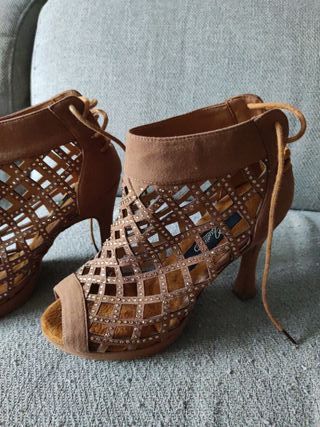 Zapatos de baile latino marrones