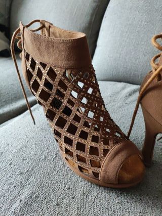 Zapatos de baile latino marrones