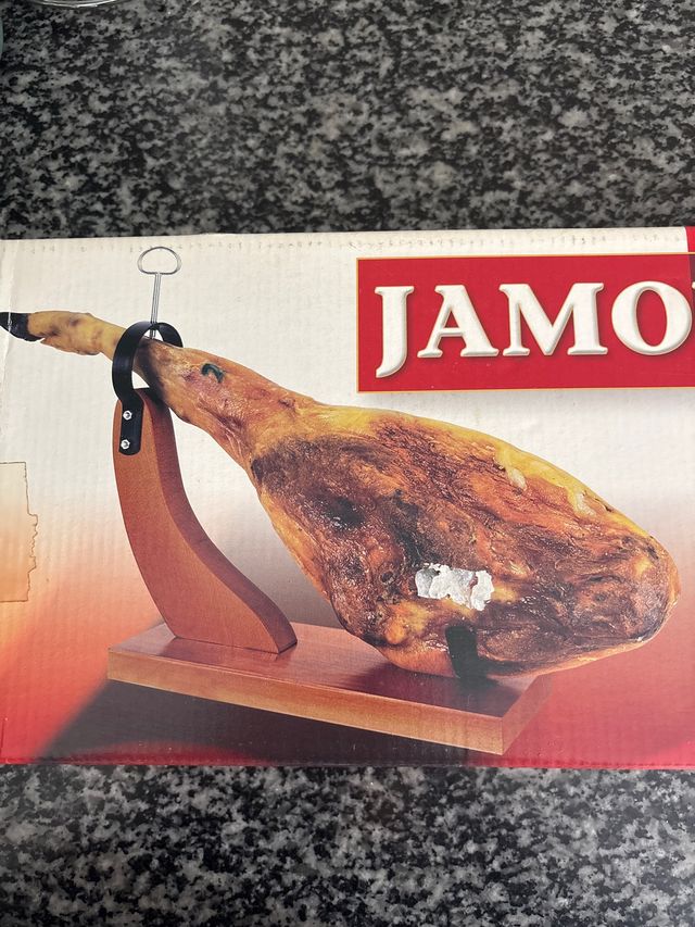 Porta prosciutto in legno e metallo