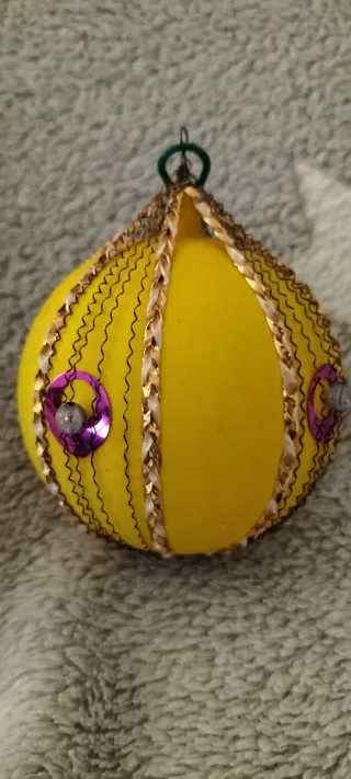 Pallina natalizia vintage gialla