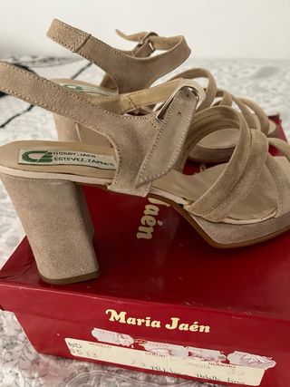 Zapatos de tacón ancho 