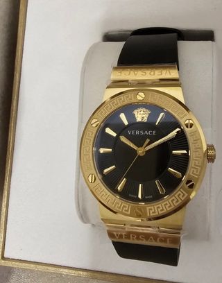 Reloj Versace Dorado y Negro Nuevo