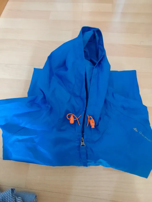 Chubasquero Quechua Azul