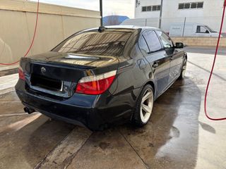 BMW Serie 545i ACEPTO CAMIOS