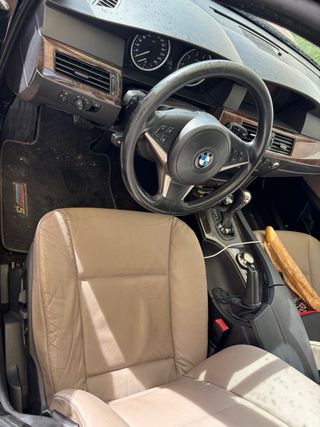 BMW Serie 545i ACEPTO CAMIOS