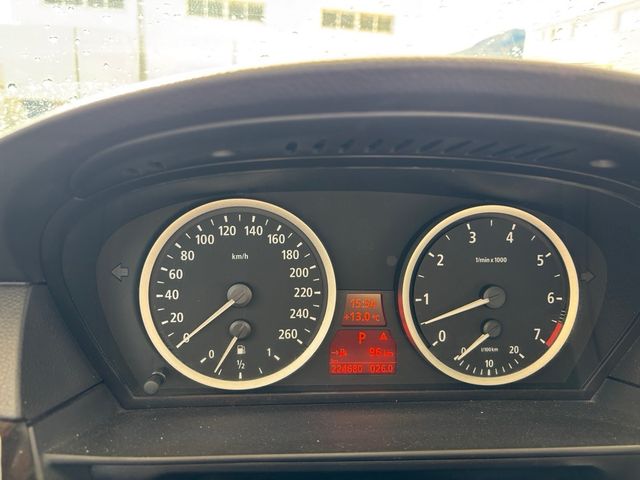 BMW Serie 545i ACEPTO CAMIOS