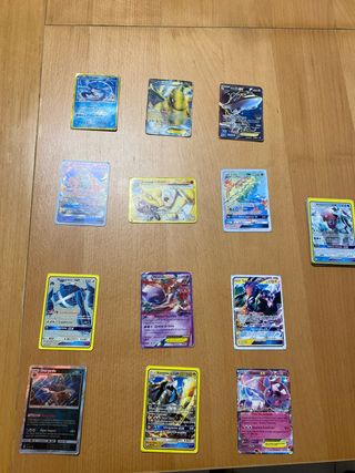 25 carte Pokémon