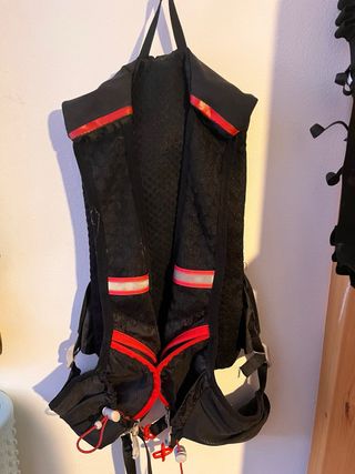 Mochila Trail Running 5L Negra/Roja